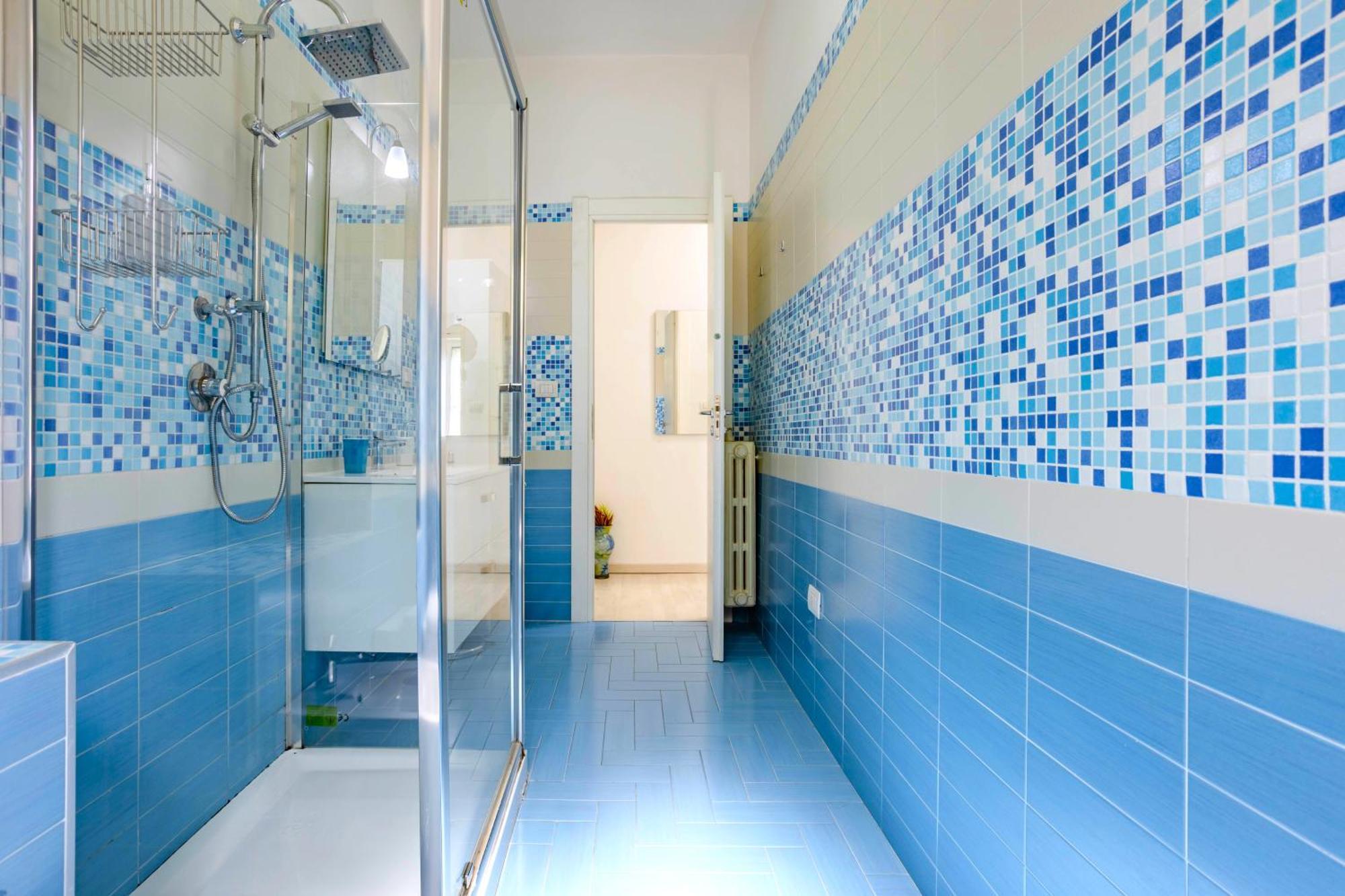 Hostly - Vittoria House - Near The Center With Private Parking Apartment Naples Exterior photo